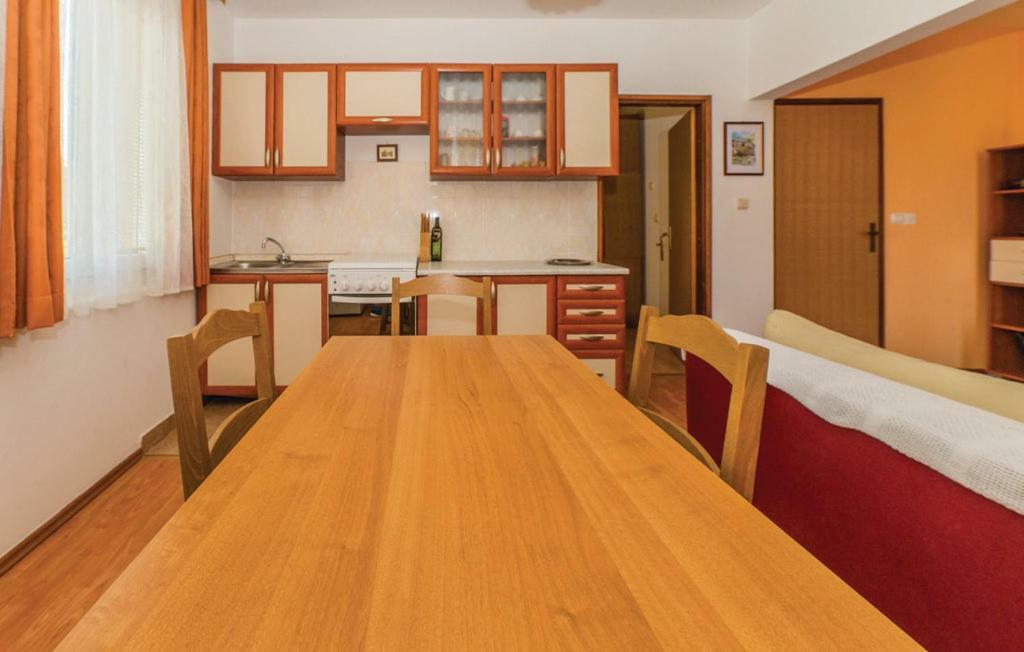 Apartment Diana - Great Location, Cosy 2 Bedroom, 2 Bathroom Apt กูกลีตซา ภายนอก รูปภาพ
